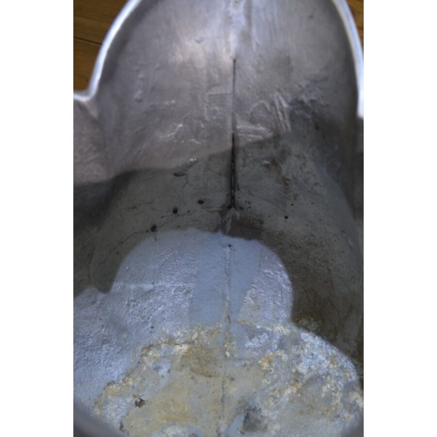 Glimmende aluminium vaas in tulpvorm-2