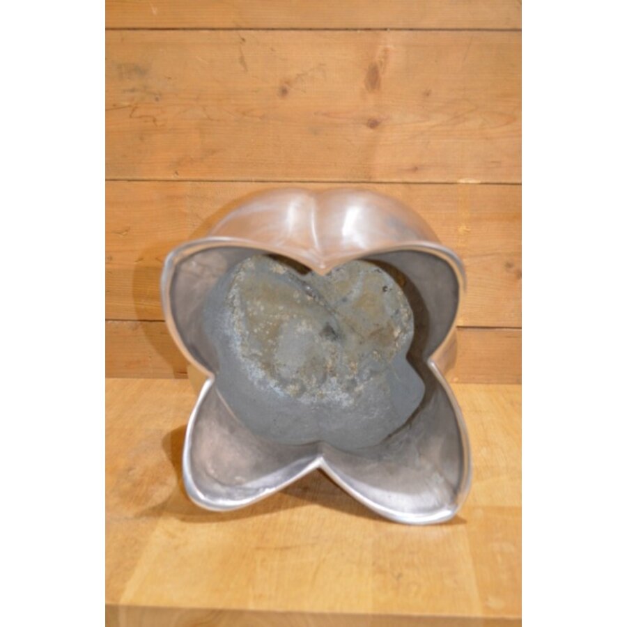 Glimmende aluminium vaas in tulpvorm-3
