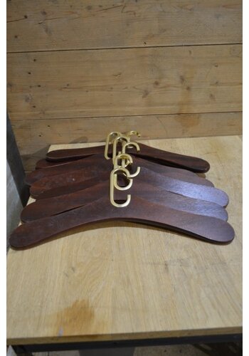 Houten kleerhangers 8x 