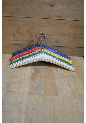 Retro kleerhangers 6x 