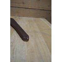 thumb-Set van 4 retro kleerhangers met skai bekleding in vier kleuren en metalen studs-5