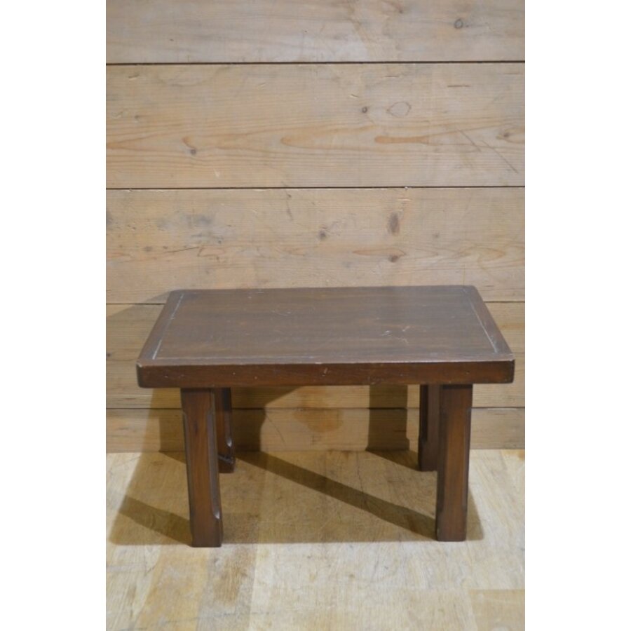 Klein houten bijzettafeltje-4