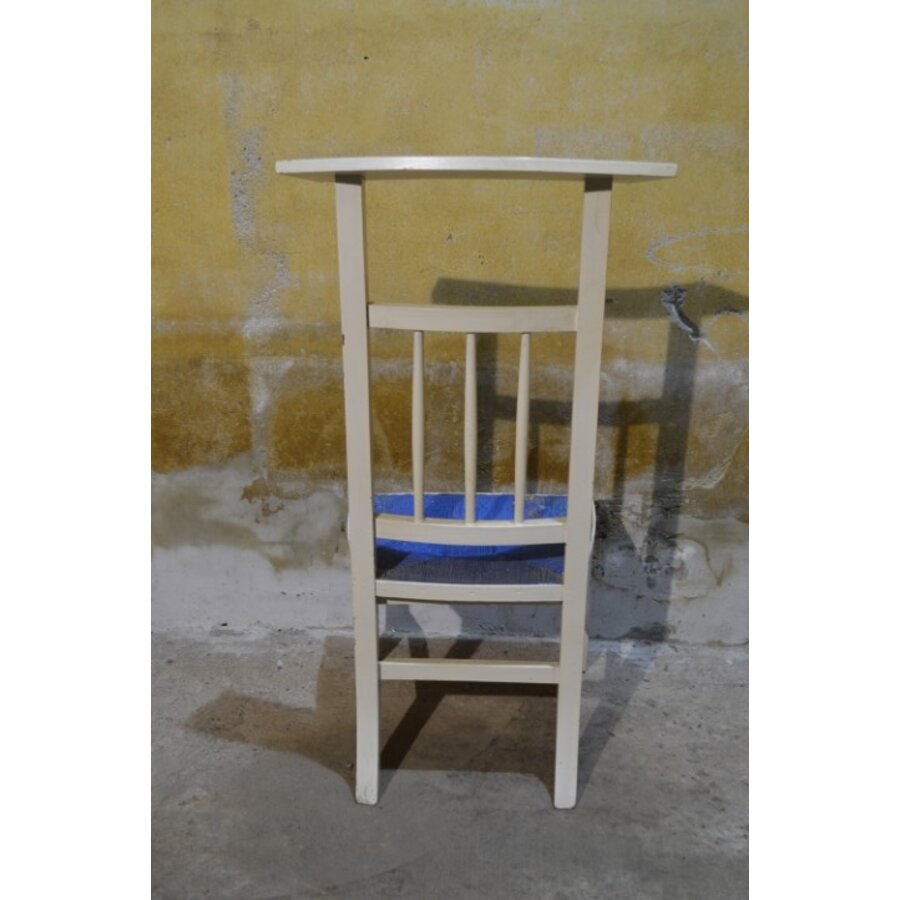 Vintage wit-blauw bidstoeltje-2