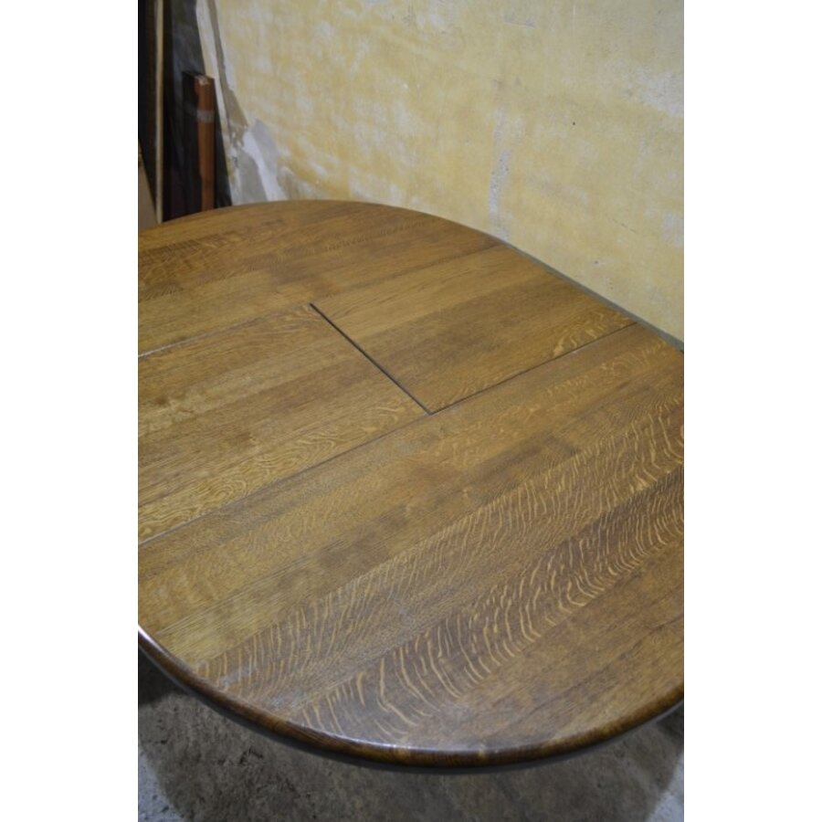 Oude ronde uitschuifbare massief donker eiken eettafel-9
