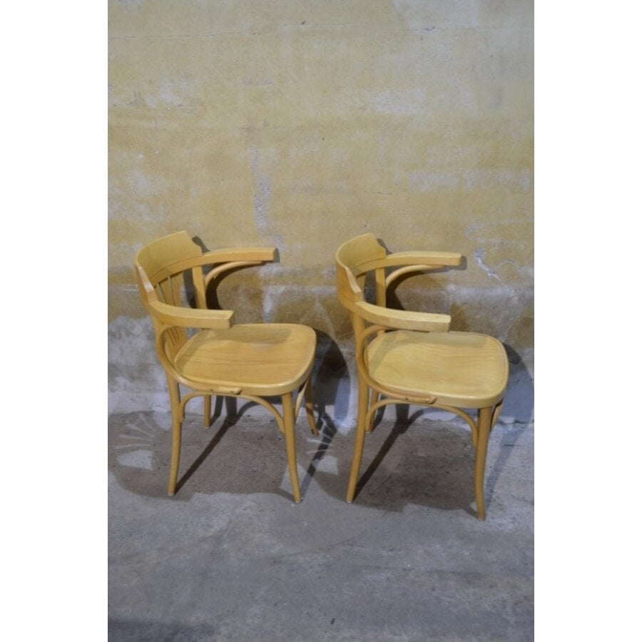 2 vintage Radomsko Thonet caféstoelen met armleuning-5