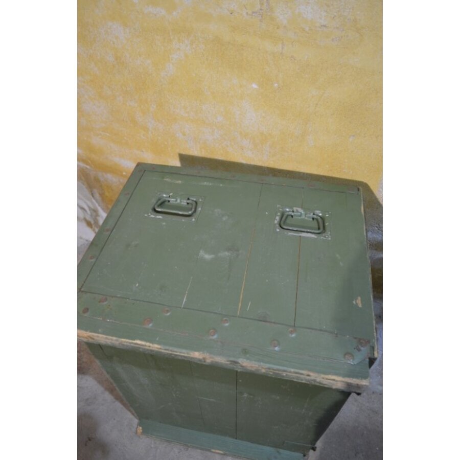 Originele oude houten militaire munitiekist-8