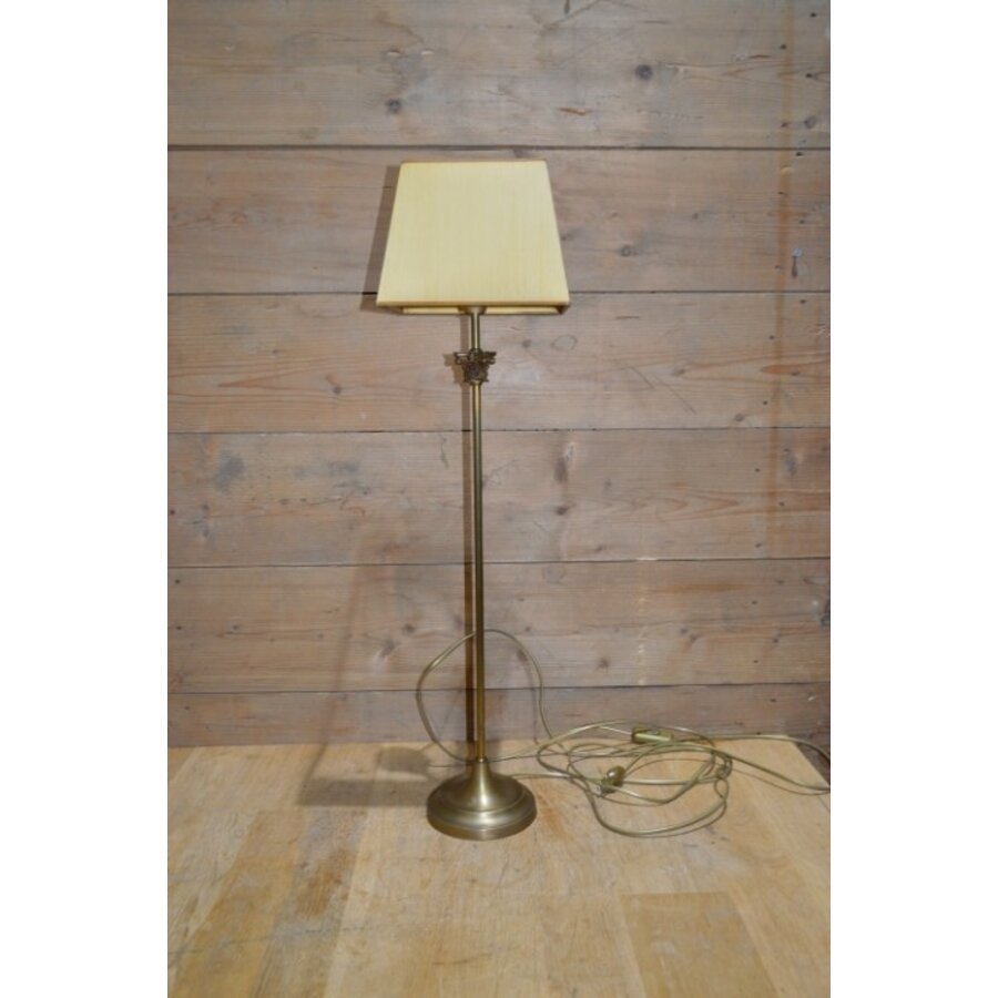 Design schemerlamp op hoge messing staander-3