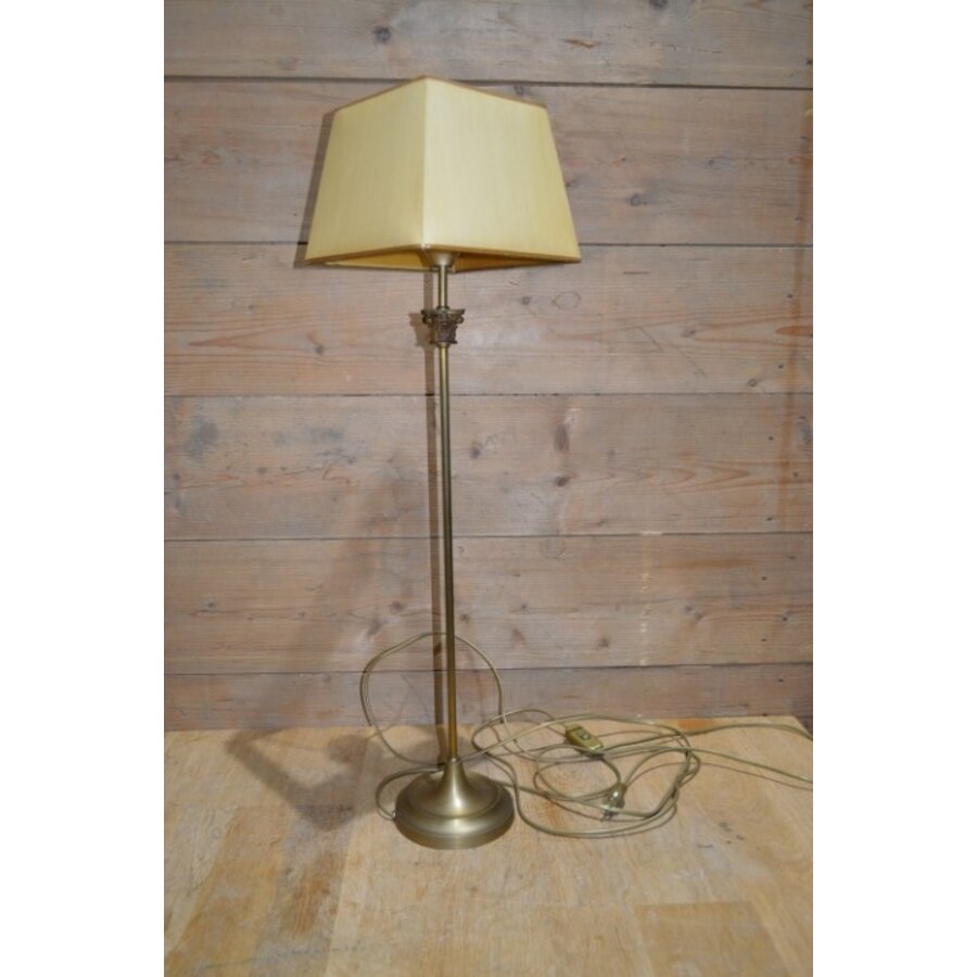 Design schemerlamp op hoge messing staander-1