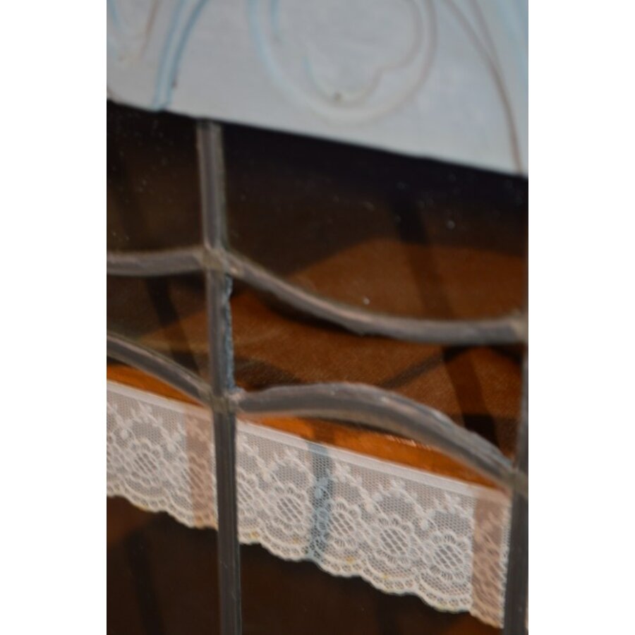 Klein vintage vitrinekastje met glas-in-lood deuren-7