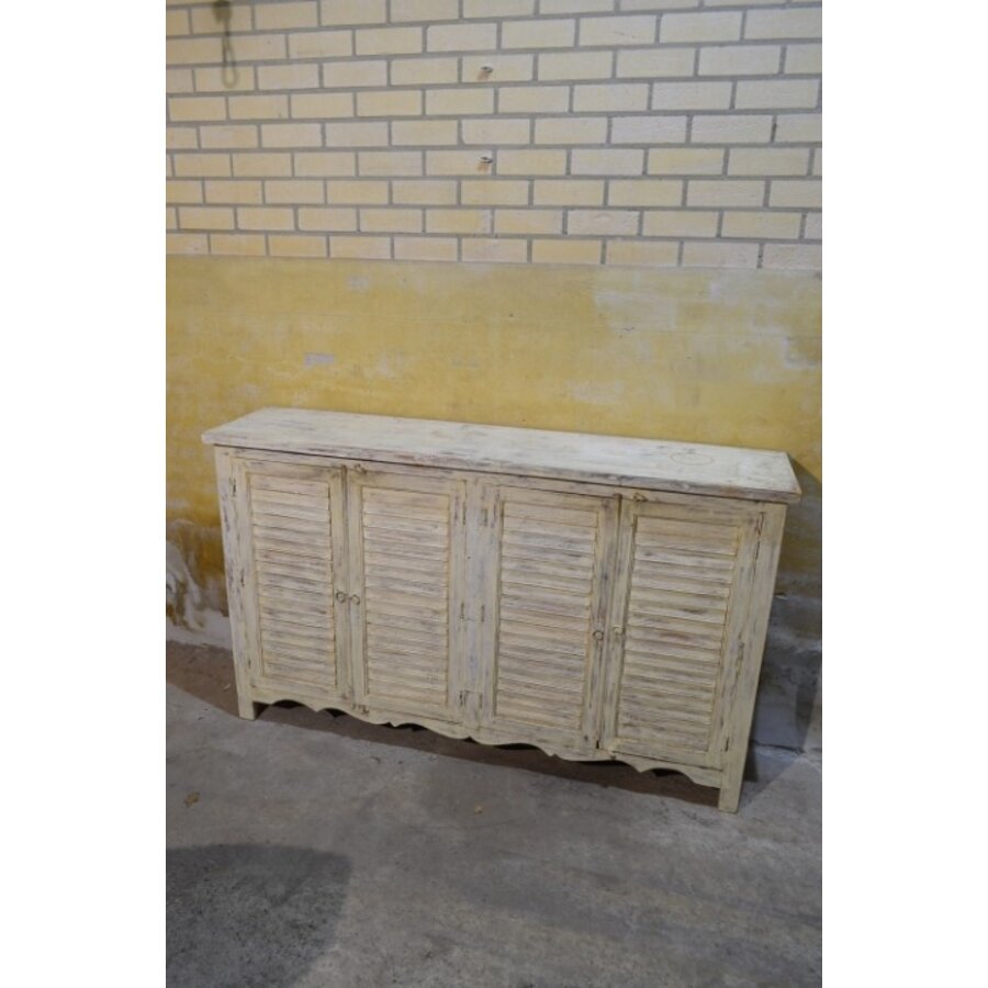 Brocante teakhouten dressoir met lamellendeuren en ruime vakken-2