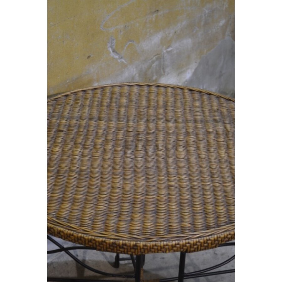 Ronde salon- / bijzettafel van metaal en rotan-6