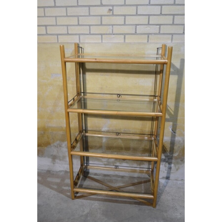 Vintage schappenkast van bamboe en metaal met rookglas-4