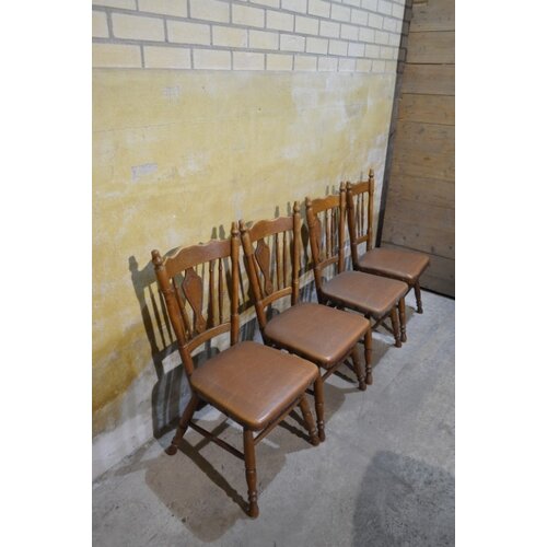 Eiken keukenstoelen 4x 