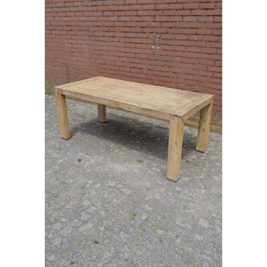 Massief teak uitschuifbare eettafel van Xooon met stoere used-look-2