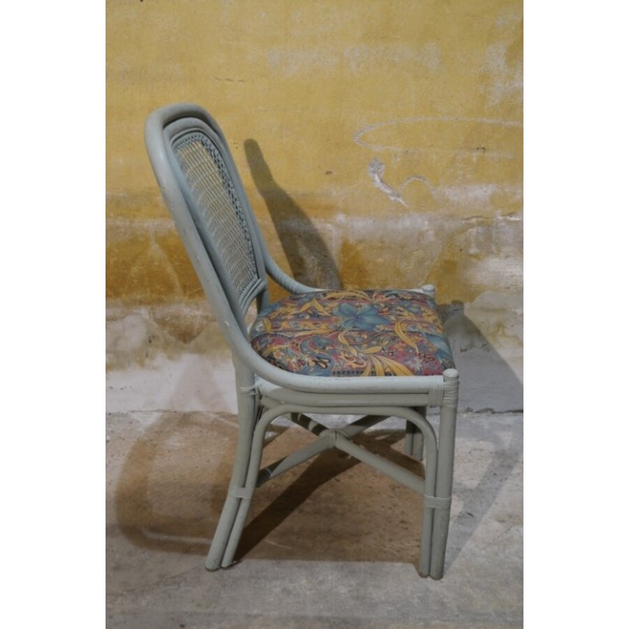 Vintage rotan stoel met stoffen zitting-2