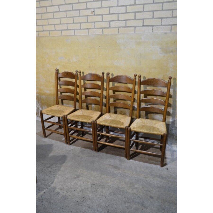 Set van 4 donker eiken knopstoelen-2