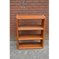 thumb-Compacte vintage grenen boekenkast met twee vaste planken-1