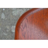 thumb-Eiken salontafel in mahoniekleur met afgeronde hoeken en onderplank-8