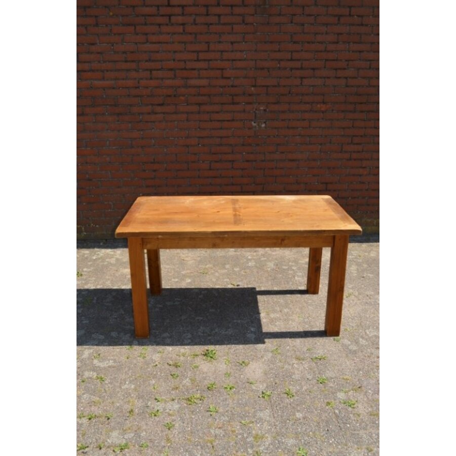 Grenenhouten eettafel met karakter en mogelijkheid voor aanzetbladen-2