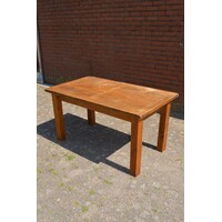 thumb-Grenenhouten eettafel met karakter en mogelijkheid voor aanzetbladen-1