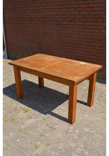 Grenenhouten eettafel opknapwerk 