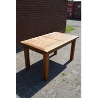 thumb-Grenenhouten eettafel met karakter en mogelijkheid voor aanzetbladen-3