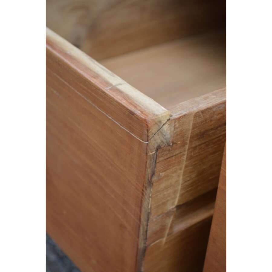 Asymmetrisch teakhouten dressoir met laden en deuren-9