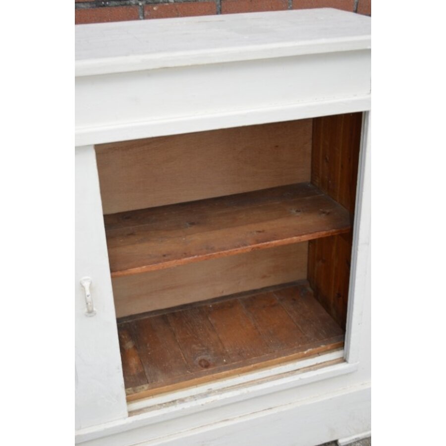 Antiek geschilderd grenen dressoir met schuifdeuren-6