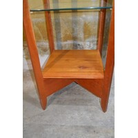 thumb-Smalle kersenhouten kast met glazen schappen-4