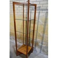 thumb-Smalle kersenhouten kast met glazen schappen-6