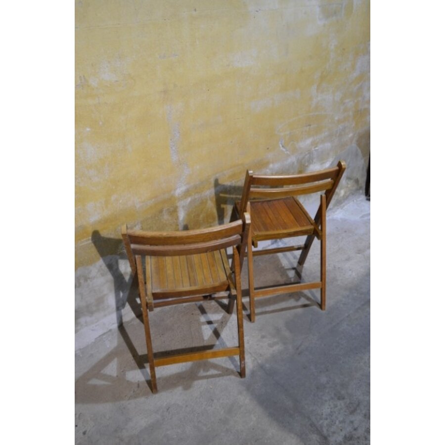 Set van 2 ouderwetse houten klapstoelen van beukenhout-3