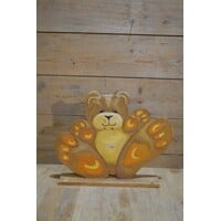 thumb-Vrolijke vintage beer van hout-1