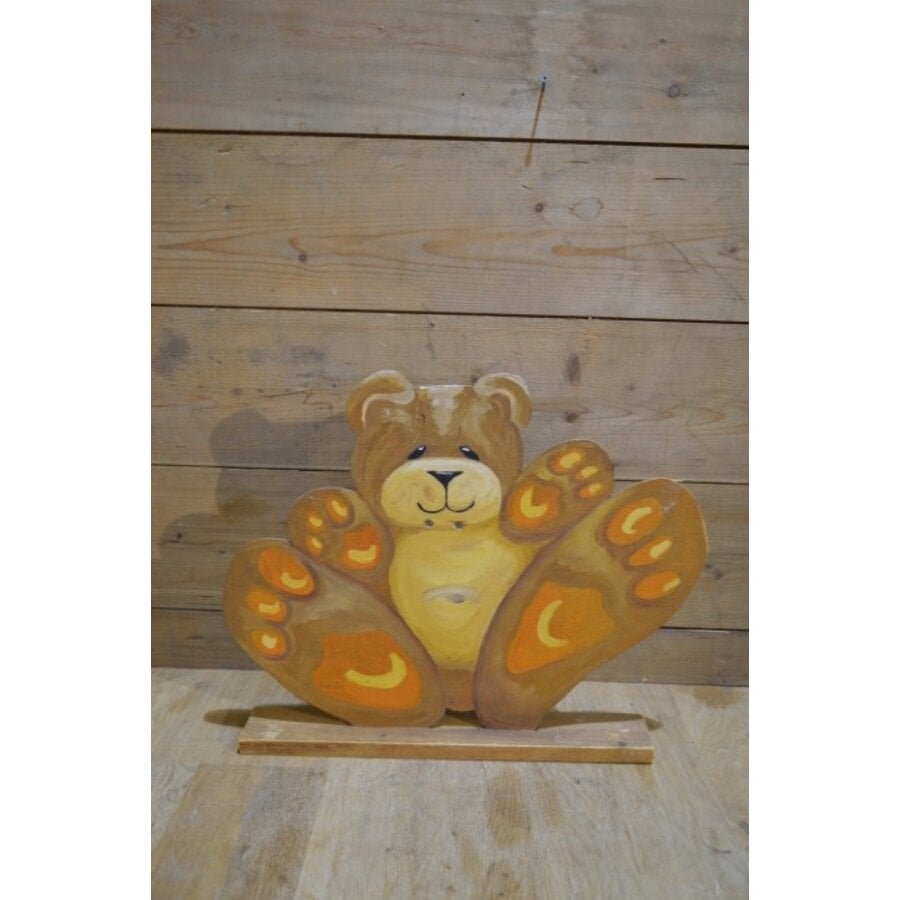 Vrolijke vintage beer van hout-1