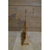 thumb-Vrolijke vintage beer van hout-4