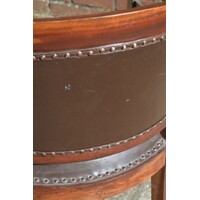 thumb-Koloniale houten armstoel met donkerbruin leer en siernagels-5