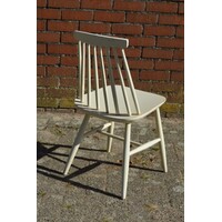 thumb-Vintage IKEA spijlenstoel van hout in klassiek creme-2