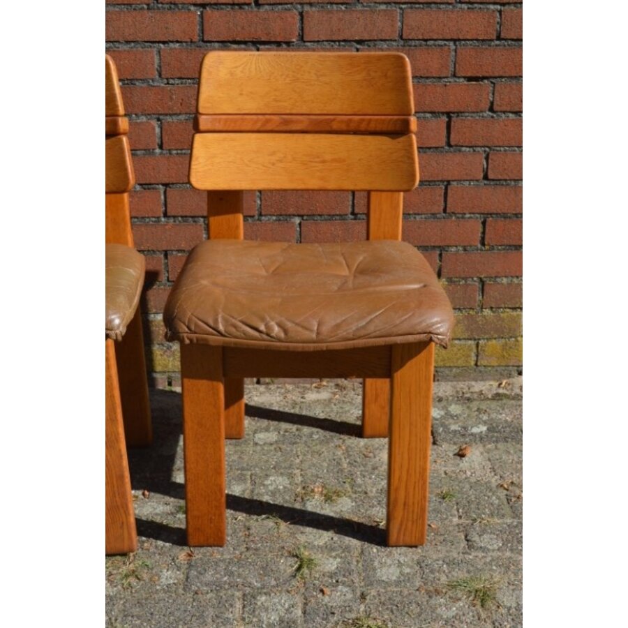 4 massief eiken brutalist stoelen-2