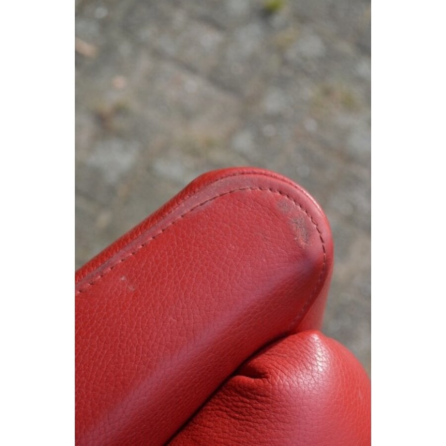 Comfortabele rode leren fauteuil met klassieke uitstraling-3