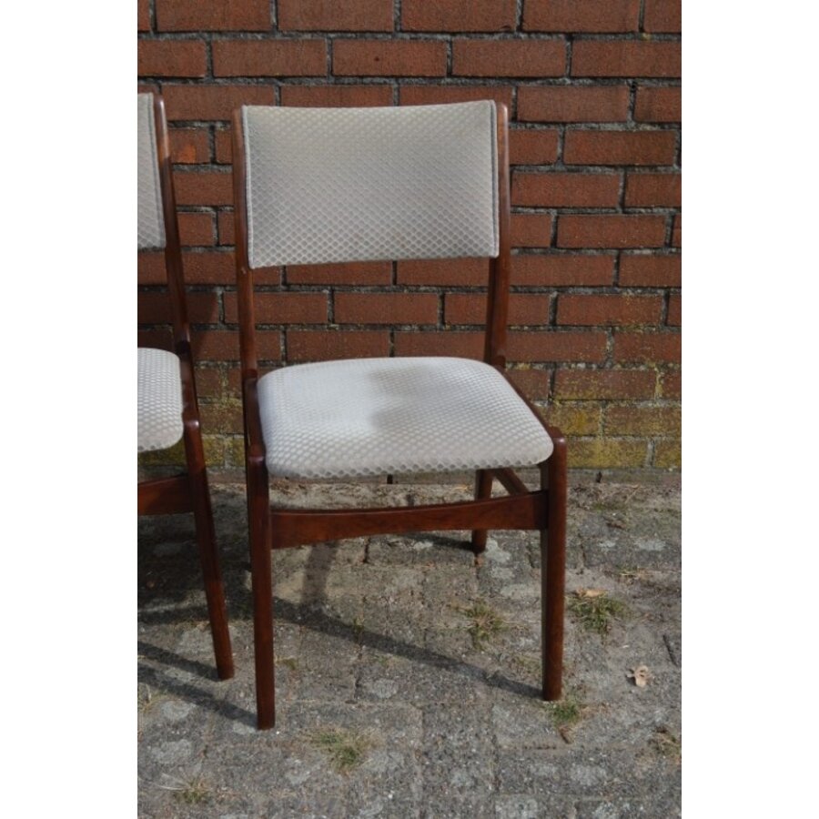 BAKO teak stoelen met stoffen zitting set van 4-2