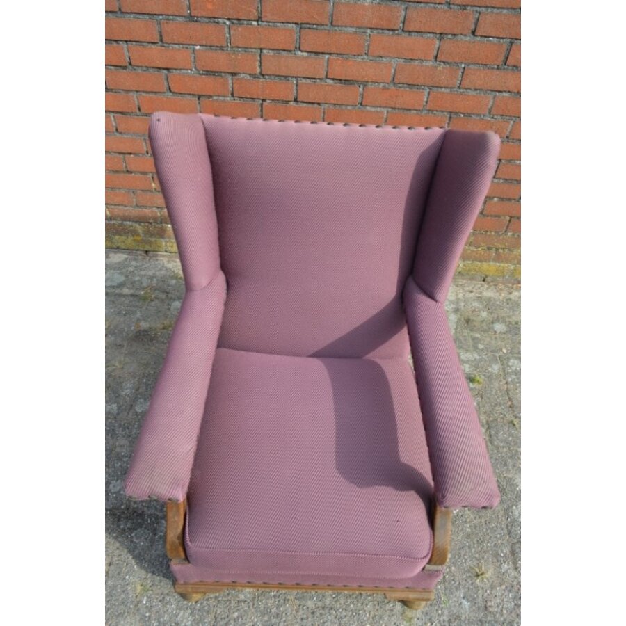 Engelse oorfauteuil met bordeaux stof-3