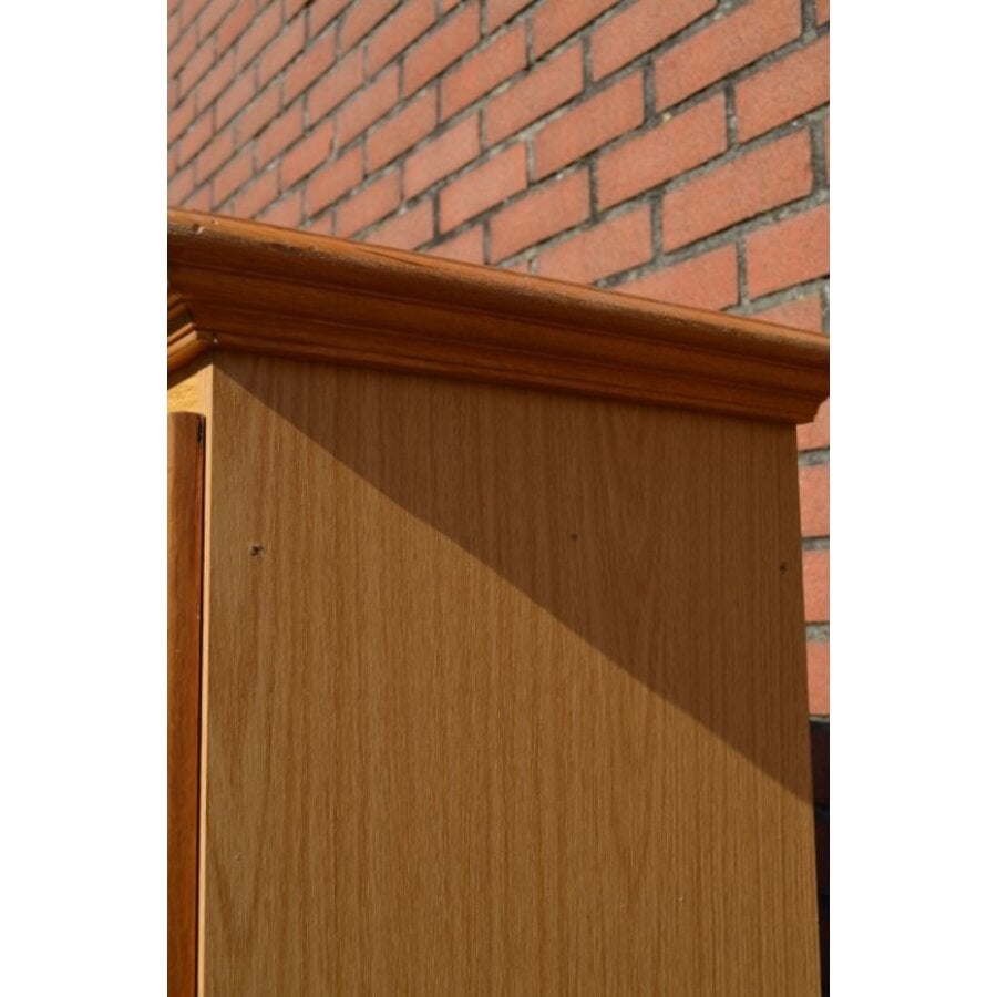 Landelijke buffetkast met vitrine opknapper-3