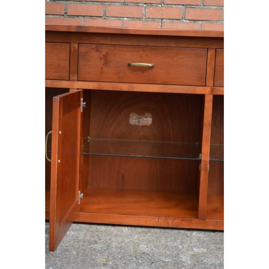 Dressoir van kersenhout met 3 laden en 3 deuren-4