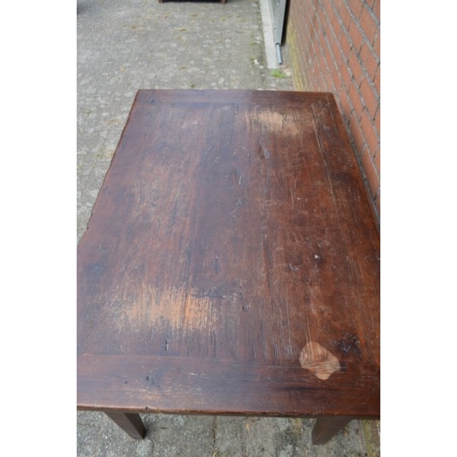 Klassieke teak eettafel met doorleefd blad-4