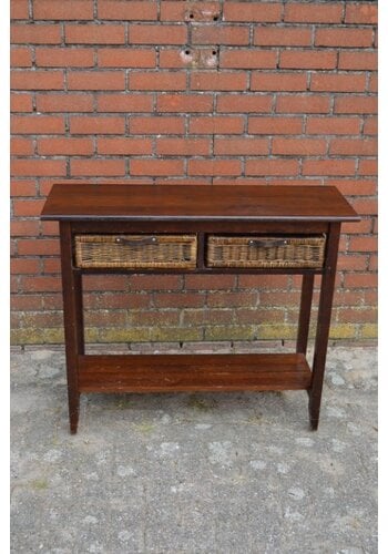 Koloniale sidetable met rotan lades 