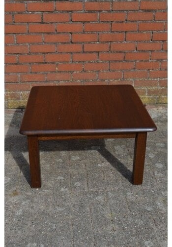 Vierkante salontafel 