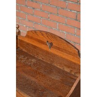 thumb-Donker eiken kastje op sledelatten-3