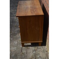 thumb-Geleefd grenen commode kastje met houten knoppen-5