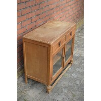 thumb-Eiken theekastje met glazen deurtjes-3