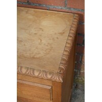 thumb-Eiken theekastje met glazen deurtjes-8