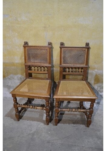 2 Mechelse eiken stoeltjes met webbing 
